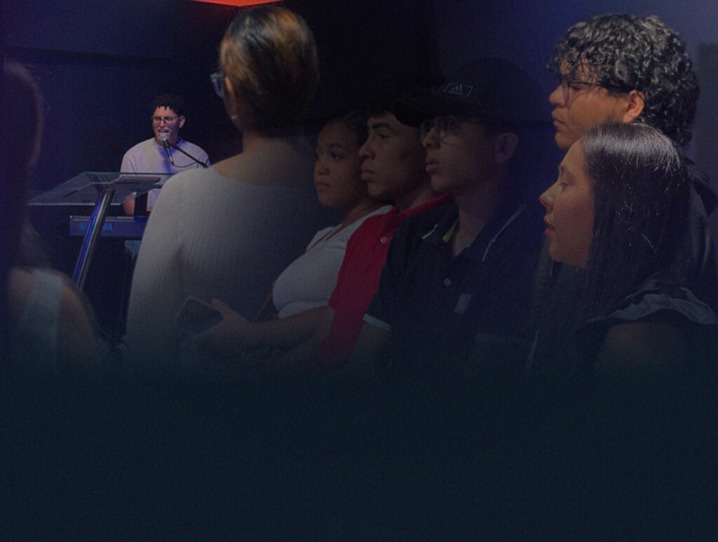 Ministerio de Jóvenes Iglesia Cristiana Centro Familiar de Adoración Sede Barranquilla